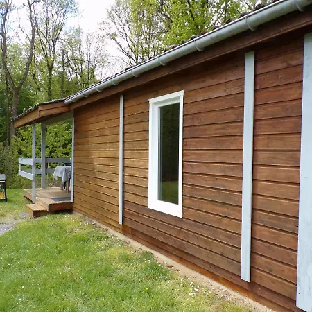 En Bordure De Foret 샬레 *